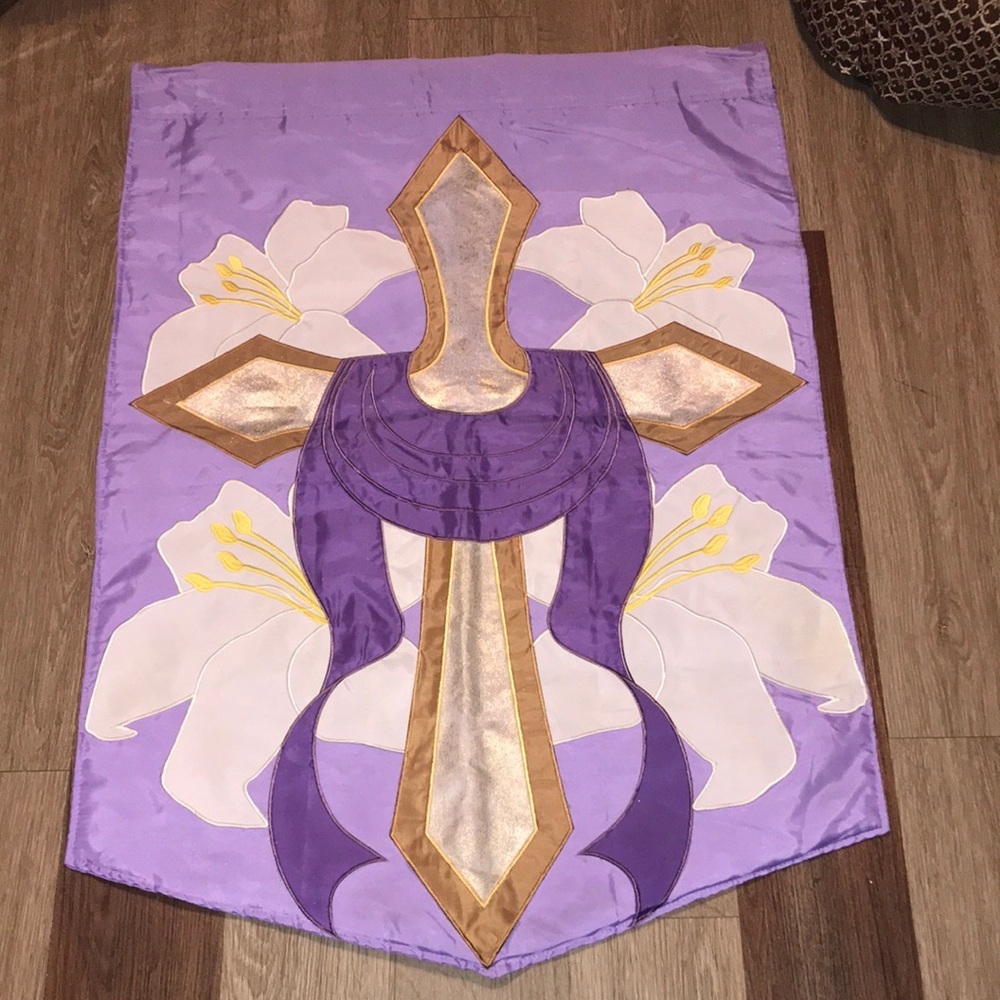 EUC Cross & Robe Easter Outdoor Flag